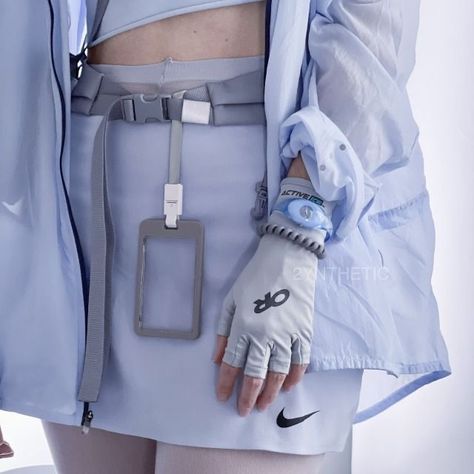 Monochrome Outfit Blue, Soft Techwear, Techwear Outfits Women, All Grey Outfit, Cybercore Aesthetic, Techwear Outfits, Techwear Fashion, Futuristic Style, Monochrome Outfit