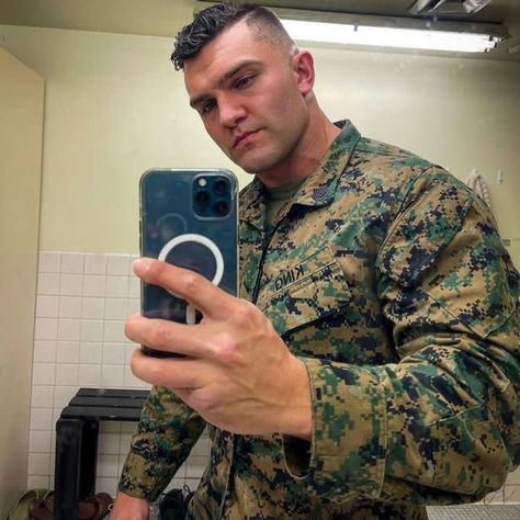 Tristan King, Marine Haircut, Military Muscle Men, Military Office, Military Muscle, Best Chest Workout, Stylish Luggage, Hot Army Men, Document Sign