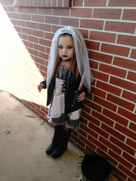 6 years old my girl won many contests dresses as bride of chucky #scarykidscostumes #spookycostumes #brideofchucky #chucky #kidscostume #scarycostume #scarygirlscostume #inspiration #diy #mydaughter #halloweencostume Tiffany Costume Chucky The Bride, Chucky And Tiffany Costume, Scary Kids Costumes, Tiffany Costume, Spooky Costumes, Bride Of Chucky, Scary Costumes, Couple Outfits, Diy Costumes