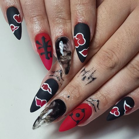 It doesn't matter whether you are one of the millions of people that love and watch anime; these anime nails will give you inspiration for your manicure. Click the article link for more photos and inspiration like this // #animeinspirednails #animenails #animenailsideas #attackontitannails #demonslayernails #jojonails #kurominails #narutonails Naruto Nail Art, Anime Nails Ideas, Naruto Nails, Deep Red Nails, Red Ombre Nails, Black White Nails, Anime Nails, It Doesn't Matter, Clear Nails