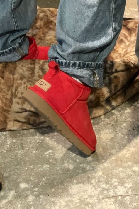 #uggboots #uggs #booties #boots #streetwear #fashion #valentinesday #valentinesdaygift Red Uggs Outfit, Pink Tracksuit Outfit, Mini Ugg Outfit, Ultra Mini Uggs Outfit, Red Ugg Boots, Red Uggs, Mini Uggs Outfit, Red Boots Outfit, Ultra Mini Uggs