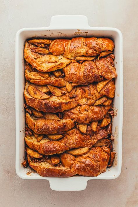 Thanksgiving French Toast, Fall French Toast, Apple French Toast Bake, Spiced Apple Pie, Apple Waffles, Croissant French Toast, Weekend Brunch Recipes, Apple French Toast, Delicious French Toast