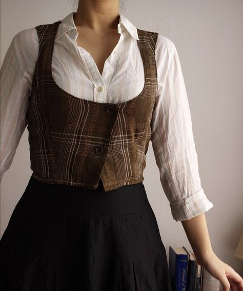 Hobbit Vest, Plaid Vest Outfit, Hobbit Core, Focused Aesthetic, Sundance Clothing, Waistcoat Outfit, Academia Aesthetic Outfit, Dark Academia Outfit, October Fashion