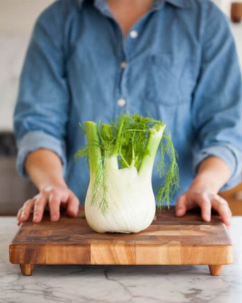 Recipe: Leek, Potato & Fennel Soup with Bacon | Kitchn Clean Vegetables, Benefits Of Fennel, Fennel Soup, Fennel Recipes, Fennel Salad, Cooking Lessons, Fennel Seeds, Food Facts, Eating Raw