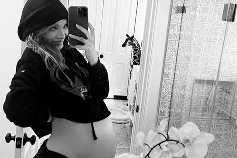 Alyssa Scott Asks for 'Delivery Energy' Ahead of Birth of 2nd Baby with Nick Cannon — His 12th Poses With Daughter, Lanisha Cole, Alyssa Scott, Christmas Card Photos, Proud Of My Son, Red Fitted Dress, Pregnant Model, Nick Cannon, Beautiful Prayers