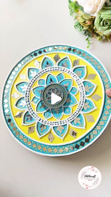 Nancy Verma on Instagram: "Make this Diwali a special one with this stunning “Lippan art ❤️❤️” wall art and make your home look like the perfect place for celebration. 👉Size - 12 inches 👉Customisation available 👉DM to place your order Mdf from @itsybitsycraftstore Paint @hobbyideasindia Mouldit clay @amazondotin Do not copy or repost without permission ©️ Stay connected for more amazing DIY ideas #lippanart #lippanartwork #lippan #tiktikcraftofficial" Mandala With Clay, How To Make Lippan Art, Lippan Art Tutorial, Simple Lippan Art, Mdf Board Painting Ideas, Mouldit Art Ideas, Mouldit Clay Art, Lippan Art Design, Mouldit Clay