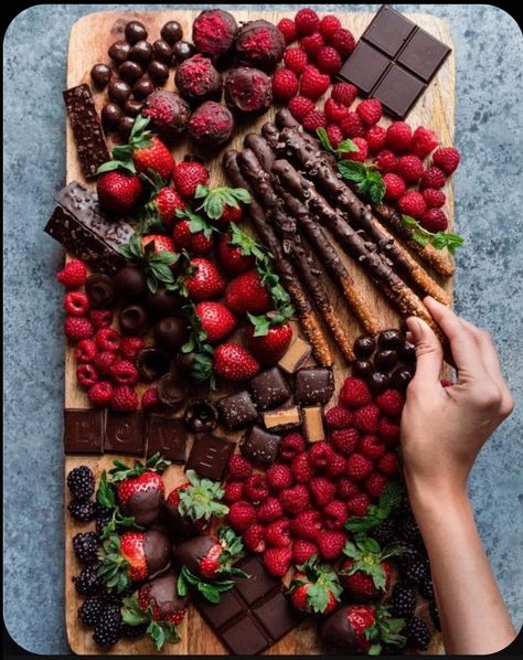 Christmas Dessert Charcuterie, Christmas Dessert Charcuterie Board, Holiday Charcuterie Board Ideas, Christmas Dessert Platter, Red Platter, Holiday Charcuterie Board, Dessert Charcuterie Board, Holiday Charcuterie, Charcuterie Party