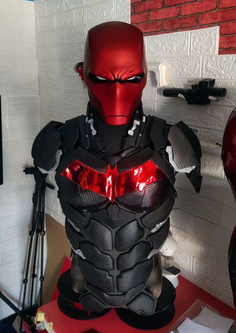 Red Hood Suit Concept, Red Hood Suit, Red Hood Outfit, Red Hood Armor, Red Hood Mask, Red Hood Costume, Red Hood Helmet, Star Wars Outfit, Red Hood Cosplay