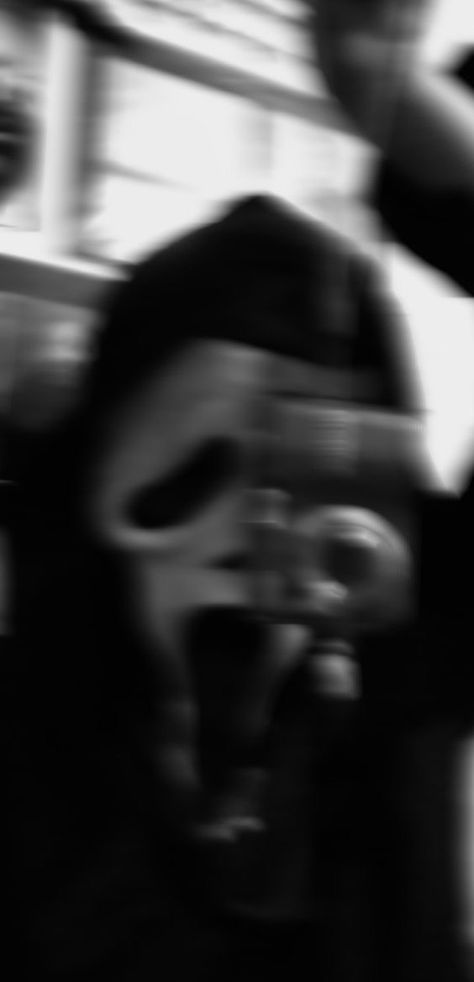 Ghost Face Wallpaper Aesthetic Black, Hot Ghostface Pfp, Ghostface Asethic, Gost Face Wallpaper Aesthetic, Ghostface Pfps, Ghostface Widget, Ghostface Lockscreen, Scream Aethstetic, Scream Aesthetic Wallpaper