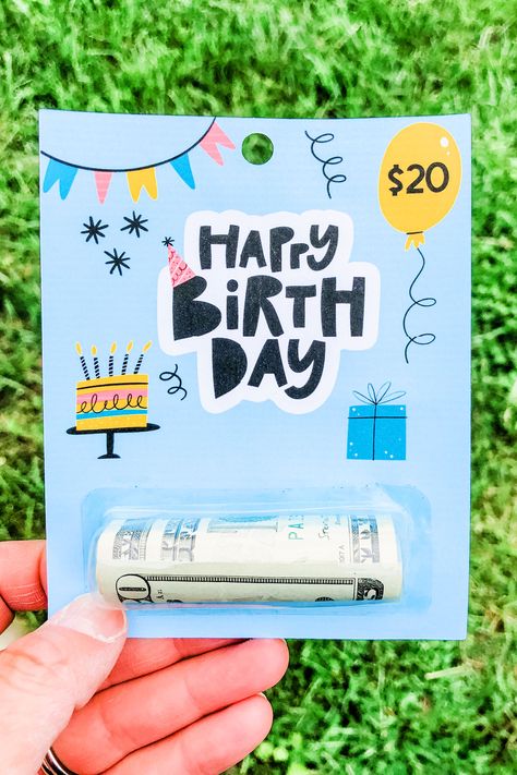 Get this birthday chapstick money holder template to make a fun birthday gift for someone. It's a much more exciting way to give money to someone for their birthday than just sticking the money in a card. The template is compatible with both Cricut machines and Silhouette machines. It's an easy DIY birthday gift. Chapstick Money Holder Card, Cricut Money Holder Card, Chapstick Money Holder, How To Make Chapstick, Money Cards Holder, Chapstick Gift, Gift Money Holder, Money Holders Card, Birthday Gift Card Holder