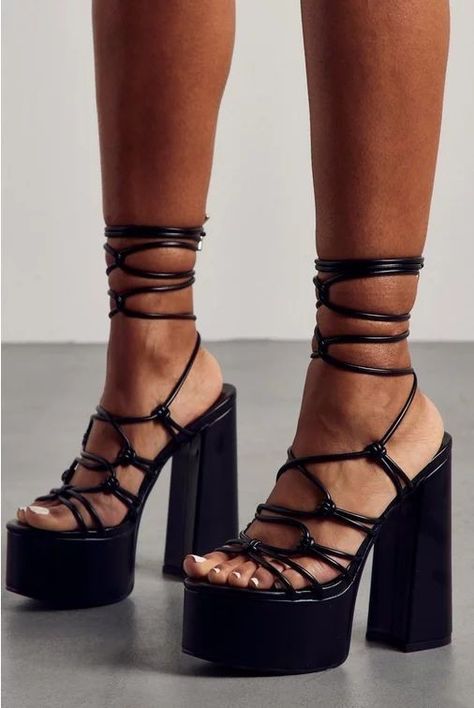 Classy Footwear, Fairy Heels, High Heel Gladiator Sandals, Strappy Platform Heels, Pretty Heels, Trendy Heels, Pretty Sandals, Cute Shoes Heels, Shoes Drawing