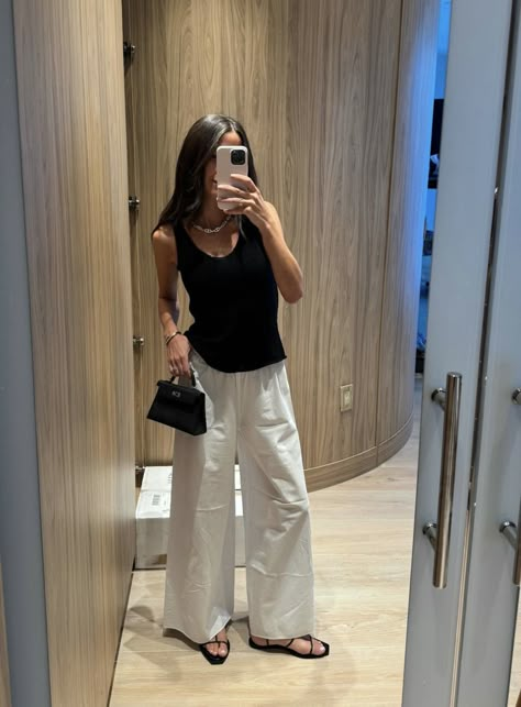 White Linen Pants Outfit, Linen Pants Style, Linen Pants Outfit, Pant Outfits, Wide Leg Pants Outfit, Summer Fashion Accessories, Black Linen Pants, Cute Summer Outfit, Linen Pant