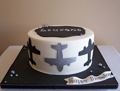 Airplane cake by cakespace - Beth (Chantilly Cake Designs), via Flickr Airplane Cakes, Airplane Birthday Cakes, Chantilly Cake, Airplane Cake, 10 Birthday Cake, Basic Cake, Cakes For Men, Graduation Cakes, Grooms Cake