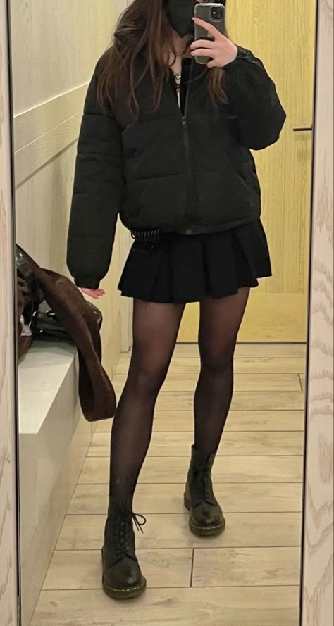 Black puffer jacket skirt and Doc martins mirror selfie Winter Black Jacket Outfit, Clothes Closet Aesthetic, Outfits With Puffer Jackets, Black Puffer Outfit, Black Skirt Outfit Winter, Puffy Jacket Outfit, Black Puffer Jacket Outfit, Puffer Coat Outfit, Black Jacket Outfit