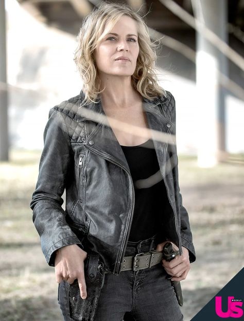 Madison Clark, Kim Dickens, Walking Dead Quotes, Walking Dead Tv Series, The Walking Dead Tv, Fear The Walking, Alycia Debnam Carey, Fear The Walking Dead, Character Portraits