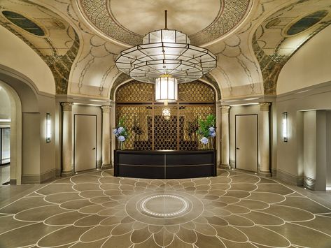 A reopened grand hotel in Paris has the Belle Époque on tap - News - Frameweb Hotel Lutetia Paris, Paris Landmarks, Classic Hotel, My French Country Home, Arch Interior, Lobby Design, Landmark Hotel, Hotel Interiors, Palace Hotel