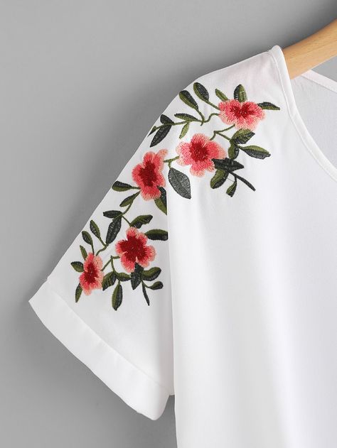 SweatyRocks Womens Floral Print Short Sleeve Crop Top TShirt Tie Front Lace Up Blouse Shirt White M ** Read more reviews of the product by visiting the link on the image.(It is Amazon affiliate link) #GirlsClothingIdeas Embroidery Knot, French Knot Stitch, French Knot Embroidery, Knot Front Top, Fabric Painting On Clothes, Embroidery On Clothes, French Knots, Hand Embroidery Design Patterns, Painted Clothes