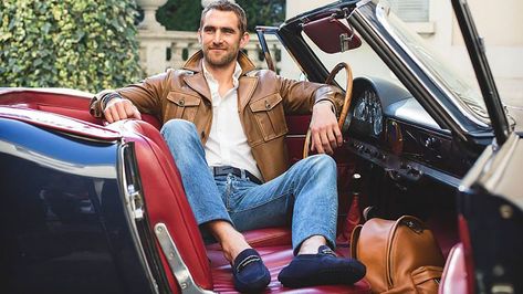 How To Wear Driving Shoes With Style Fashion Models Men, Driving Shoes Men, Dad Fashion, Mens Fashion Classic, Ferragamo Shoes, Elegant Shoes, Mens Leather Bag, Driving Shoes, Model Fashion