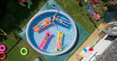 15 small things you can do at home to feel like you're on vacation Hudson Hotel, Summer To Do List, Uk Holidays, Kiddie Pool, Kid Pool, Inflatable Pool, Pool Ideas, Ways To Travel, In Ground Pools