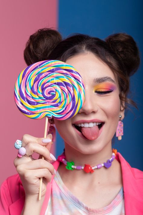 Candy Photoshoot, Candy Theme, Fun Photoshoot, Self Portrait Poses, Kids Candy, Photoshoot Themes, Candy Girl, Photoshoot Concept, Shooting Photo