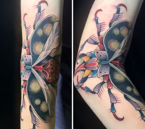 Creative-Moving-Tattoo-Designs Arm Fold Tattoo, Folding Elbow Tattoo, Transform Tattoo, Fold Tattoo, Knee Ditch Tattoo, The Elbow Tattoo, Bugs Tattoo, Mastectomy Scar Tattoo, Anatomical Heart Drawing