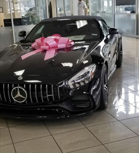 Black Mercedes Benz sedan with big pink bow New Car Goals, Girly Aesthetic Background, Mercedes Benz New Car, Digital Dream Board, Pink Girly Aesthetic, Pinterest Vision Board, Vision Board Success, Black Success, Black Mercedes Benz