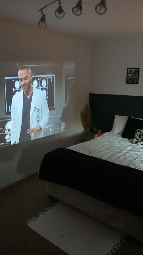 #bedroom #projector #bed #greysanatomy Room Projector Bedrooms, Projector In Bedroom Aesthetic, Bedroom Projector, Projector In Bedroom, Bedroom 2024, Mansion Ideas, Apt Ideas, Big Beds, Future Apartment Decor