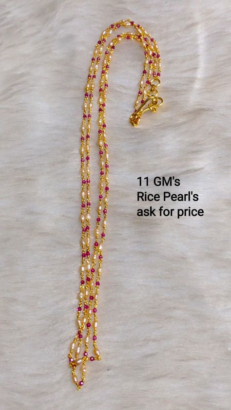 Pachala Necklace Designs Gold, Pagadala Haram Designs, Pearl Chain Designs In Gold, Pagadala Chains, Pearl Bridal Jewelry Sets, Fashion Jewelry Necklaces Gold, Gold Pearl Jewelry, Gold Jewelry Outfits, New Gold Jewellery Designs