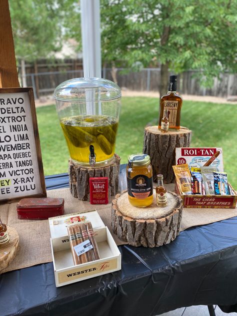 Whiskey And Wings Party, Mens Beer Birthday Party, Gentlemen Themed Birthday Party, Whiskey Party Centerpieces, Whiskey Bar Birthday Party, Cigars And Whiskey Party Decorations, Whiskey Themed 40th Birthday Party, Whisky Themed Birthday Party, Vintage Dude Party Ideas Men