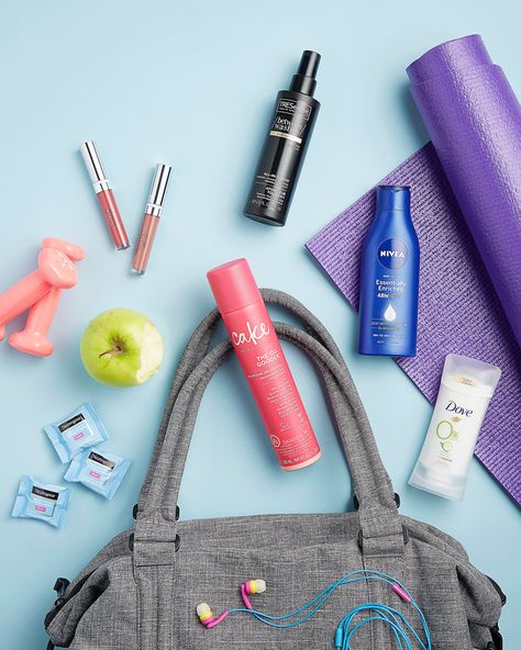 A Wellness Influencer’s Gym Bag Essentials Gym Bag Product Photography, Deodorant Lifestyle Photography, Gym Bag Photography, Sports Product Photography, Catalog Inspiration, Wellness Influencer, Bag Shoot, Healthy Lifestyle Photography, Neutrogena Makeup Remover