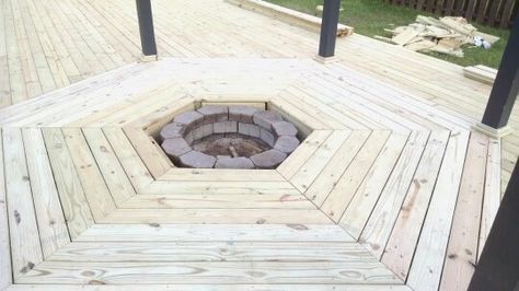 Hexagon deck insert with fire pit. Low Deck Ideas Ground Level With Fire Pit, Hexagon Deck, Floating Deck With Fire Pit, Building A Floating Deck, Deck Fire Pit, Green Zone, Floating Deck, Wooden Patios, Fire Pit Landscaping