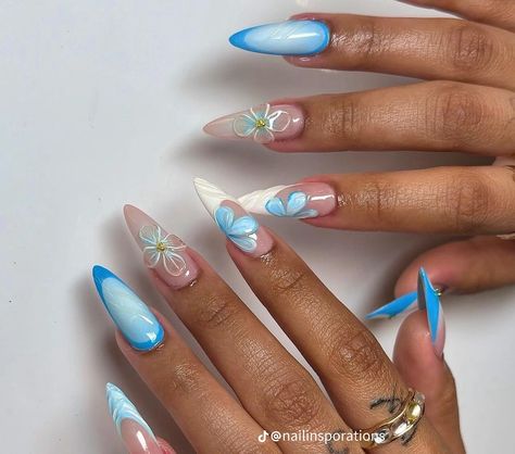 Blue Floral Nail Designs, Acrylic Nails Almond Shape, Turquoise Nails, Floral Nail Designs, Floral Nail, Edgy Nails, Almond Acrylic Nails, Nails Coffin, Fire Nails