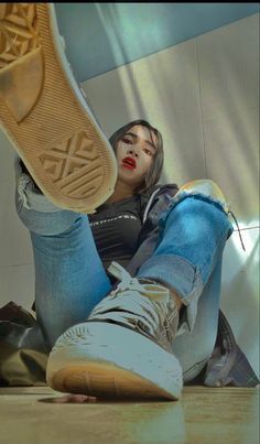 Bottom Of Shoes Reference, Dynamic Shoe Poses, Low Angle Sitting Pose, Pose Composition, Action Pose Reference, Perspective Photography, Perfect Selfie, Sneaker Art, Low Angle