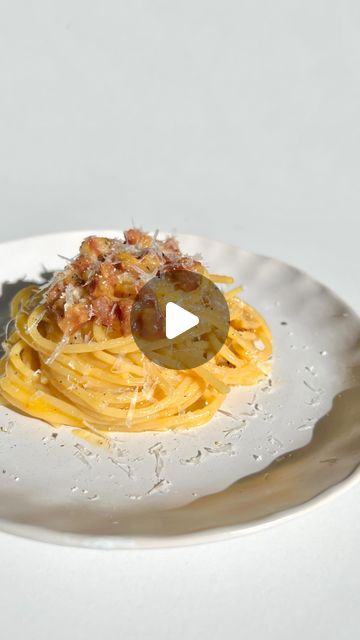 Lucie | butterhand on Instagram: "Did you know that proper carbonara does not actually have any cream in it? Let’s make nonna proud and put that tub of cream away. I’ll show you the proper way to make this classic pasta dish with only 5 ingredients 🍝 

Recipe in my bio!

#carbonara #pasta #spaghetti #spaghetticarbonara #instafood #sydneyfood #melbournefood #asmr #asmrfood #homecafe" Spaghetti Carbonara Recipe, Carbonara Recipe, Melbourne Food, Sydney Food, Carbonara Pasta, Pasta Spaghetti, 5 Ingredient Recipes, Spaghetti Carbonara, Pasta Dish