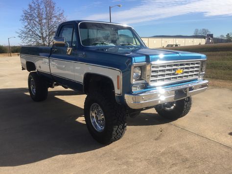 1975 Chevy K10 longbed  6.0 LS motor  6L80 trans  1 ton suspension 1975 Chevy Truck, Two Tone Square Body Chevy, 1985 Chevy K10, 1973 Square Body Chevy, 1978 Square Body Chevy, Chevy K10, 1987 Square Body Chevy, Truck Mods, Classic Chevrolet