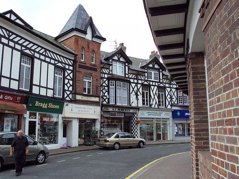 The Crescent, West Kirby - Wirral - Wikimedia Commons West Kirby, Cheshire England, Liverpool History, Liverpool Home, Liverpool City, House By The Sea, England And Scotland, Most Beautiful Cities, Days Out