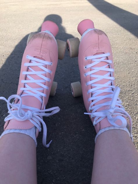 Pink Roller Skates Aesthetic, Amma Crellin, Pink Roller Skates, Skater Boi, Skate Aesthetic, Skate 3, Skating Aesthetic, Big Brown Eyes, Cool Skateboards