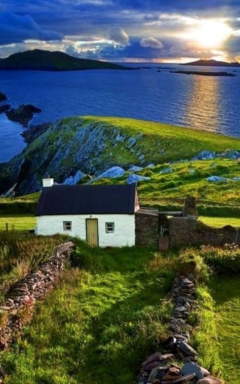 Country Cottage ~ Ireland Ireland Scenery Landscapes, Irish Cottage, Ireland Landscape, Manifestation Board, Reykjavik, Ireland Travel, Pretty Places, Dream Destinations, Lush Green