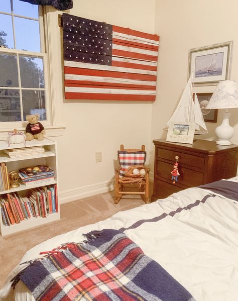 Vintage Americana Bedroom, Vintage Americana Room, Americana Room, Patriotic Bedroom, Americana Bedroom, Americana House, American Room, Country Bedroom Decor, Americana Aesthetic