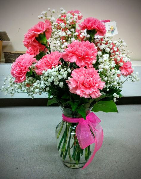 Pink carnations & babies breath. Carnations Flower Arrangements, Carnation Floral Arrangements, Carnation Flower Arrangements Ideas, Carnation Flower Arrangements, Rose And Carnation Arrangements, Carnation Floral Arrangements Simple, Carnation Arrangements Simple, Pink Carnation Centerpieces, Chrysanthemum Flower Arrangement