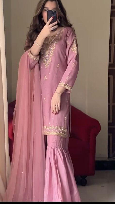 Desi Dress, Latest Bridal Dresses, Pakistani Wedding Outfits, Desi Fashion Casual, Pakistani Fancy Dresses, Pakistani Fashion Party Wear, Indian Dresses Traditional, Bridal Dress Fashion, Simple Pakistani Dresses