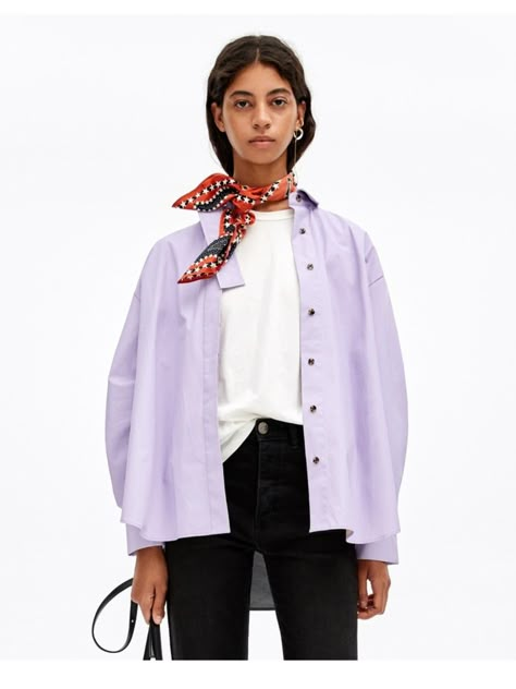 Lilac Shirt, Structured Fashion, Lilac Blouse, Bella Hadid Outfits, Scandinavian Fashion, Purple Jacket, Blouse Outfit, Wardrobe Style, Minimal Fashion