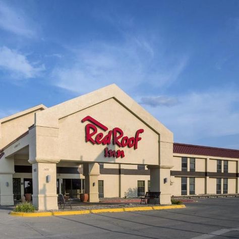 Just off motorway I-35, within a short drive of Iowa State University, this hotel in Ames, Iowa features guestrooms with comfortable Cloud Nine beds. Red Roof Inn Ames features an on-site fitness room. Guests can work in the hotel's business center or use the free high-speed internet access, which is available throughout the hotel. While staying at the Ames Red Roof Inn, guests can easily discover the charming architecture and unique shops of Ames city center. Guests can also explore nearby attr Hotel Business Center, Unique Shops, Ames Iowa, Red Roof Inn, Iowa State University, Fitness Room, Speed Internet, Hampton Inn, Red Roof