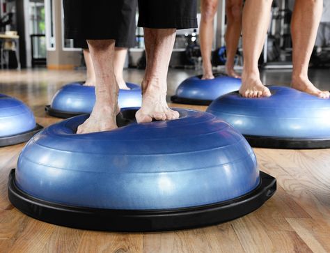 Most of us don't think about balance until we lose it. But physical stability is integral to our survival and well-being, says Robbin Howard, assistant professor of physical therapy at USC. Bosu Ball Workout, Bosu Workout, Workout Instagram, Balance Trainer, Bosu Ball, Low Impact Cardio, Physical Therapy Exercises, Ankle Pain, Balance Exercises