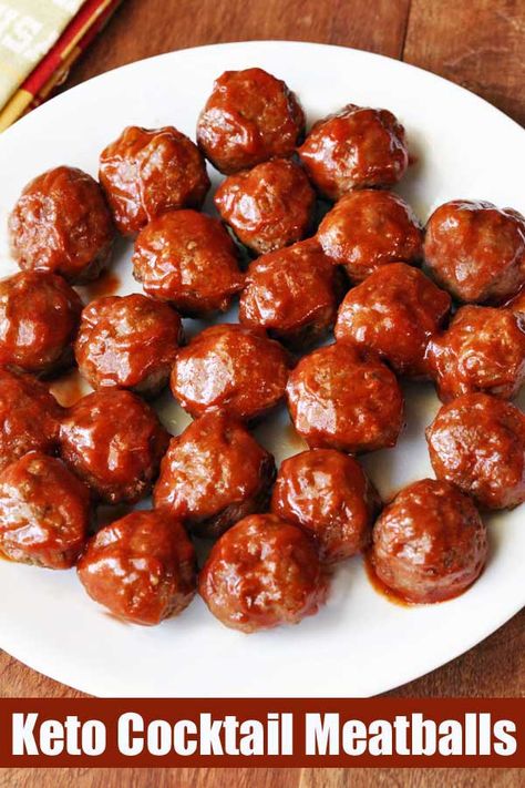 Juicy little cocktail meatballs are the best appetizer! Coated in a wonderfully flavorful sauce, they are simply irresistible. Keto Cocktail Meatballs, Low Carb Cocktail Meatballs, Keto Meatball Appetizers, Keto Meatball Sauce Recipes, Keto Meatball Sauce, Keto Friendly Appetizers For Party, Keto Meatballs Crockpot, Cocktail Meatballs Appetizers, Keto Meatballs Low Carb