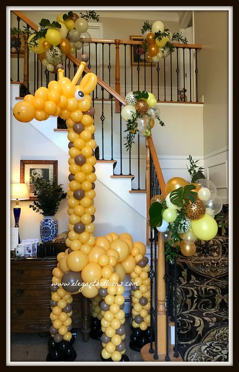 #giraffe balloon sculpture #elegantballoons Giraffe Baby Shower Theme, Giraffe Balloon, Giraffe Birthday Parties, Balloon Inspiration, Jordan Baby Shower, Bday Stuff, Giraffe Party, Balloons Decoration, Balloon Creations