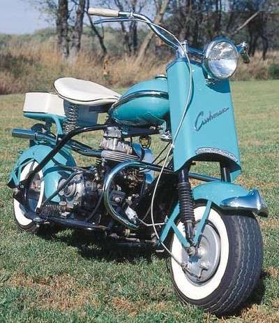 Cushman Eagle's "big bike" mechanical features included telescopic front forks and a hand-shifted two-speed transmission. See more motorcycle pictures. Motor Scooters For Sale, Cushman Scooters, Mini Motorbike, Vintage Moped, Blue Motorcycle, Mini Bikes, Lambretta Scooter, Motorcycle Pictures, Scooters For Sale