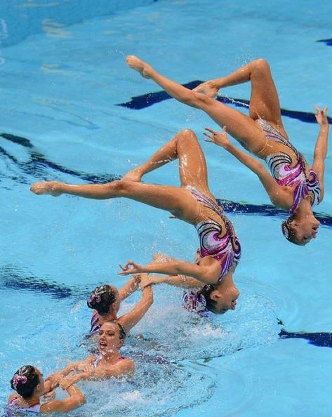 Synchronised Swimming, Artistic Swimming, Katie Clark, 2004 Olympics, Swimming Pictures, Synchronized Swimming, Water Aerobics, Swimming Sport, Team Gb