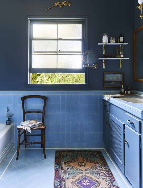 Blue Bathroom Tile, Bad Inspiration, Casa Vintage, Emily Henderson, Bathroom Update, Blue Bathroom, Blue Tiles, Love Your Home, Dream Spaces