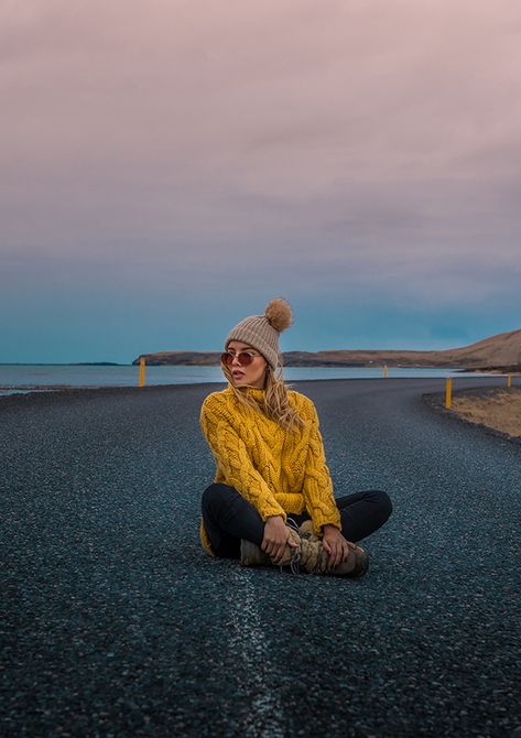 Iceland Travel Pictures, Iceland Outfit Inspiration, Icelandic Street Style, What To Wear In Iceland In March, Clothes For Iceland, Cute Iceland Outfits, Iceland Photography People, Iceland Portrait Photography, Iceland Summer Outfit Ideas